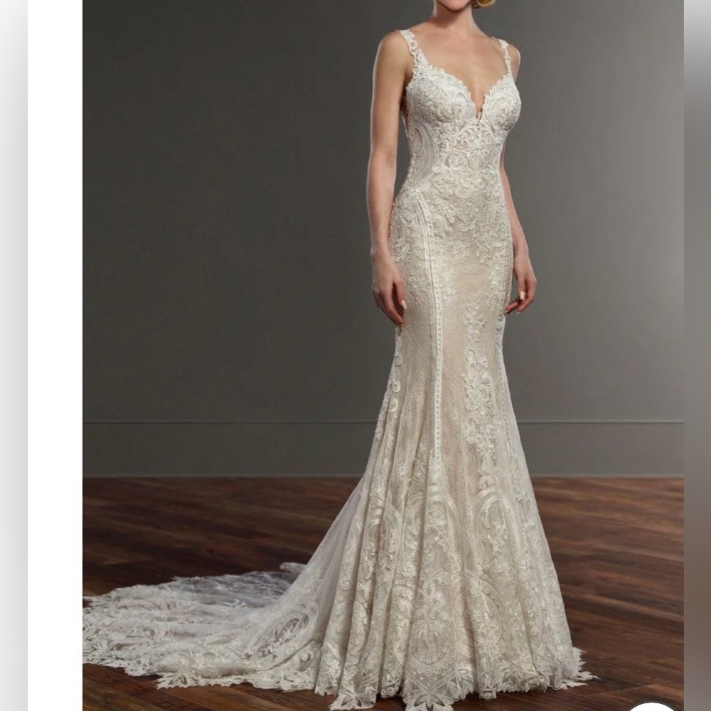 Martina Liana Style 905 Wedding Dress - Picture 3 of 16
